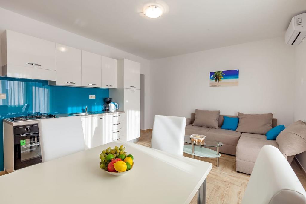 Apartmani Sanja Suta Podstrana Buitenkant foto