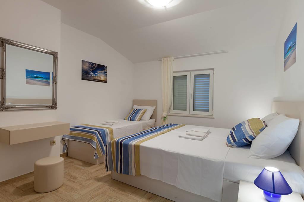 Apartmani Sanja Suta Podstrana Buitenkant foto